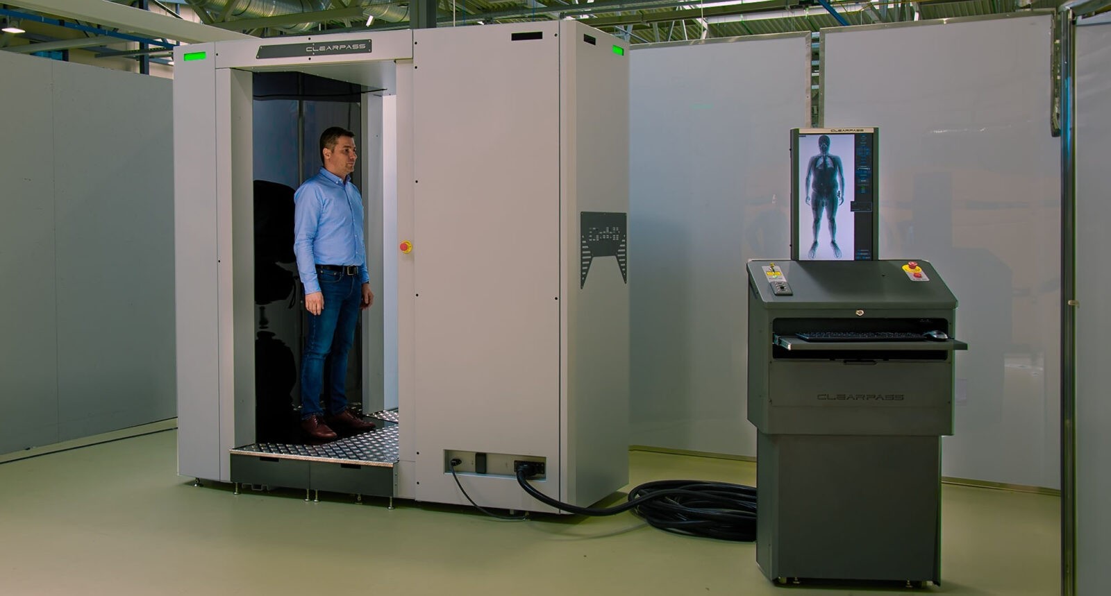 Artificial intelligence against prison threats: A disruptive innovation in X-ray screening