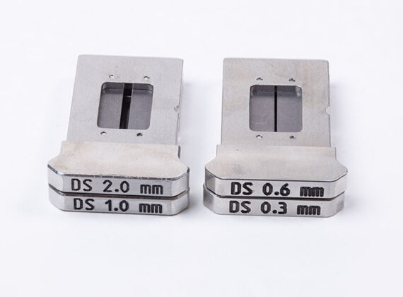 Alignment slit for incident beam